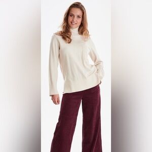 NWT - ICHI Pocket Turtleneck Knit Sweater
(Listing #27)